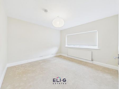 4 bedroom link detached house to rent - Photo 3