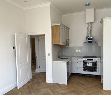 1 BED Apartment To rent - Photo 4