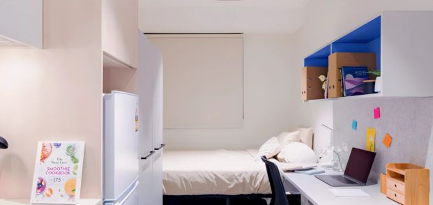 Private Studio Silver - Photo 1