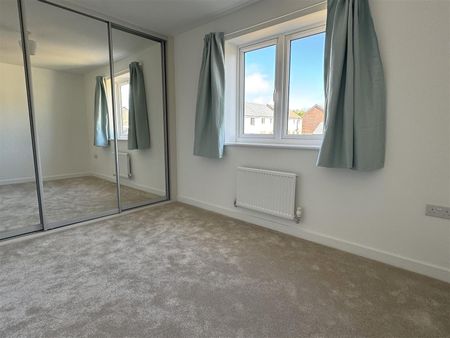 Lullus Way, Malmesbury, SN16 - Photo 2