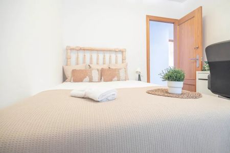 Avinguda de Blasco Ibáñez, Valencia, Valencian Community 46022 - Photo 2