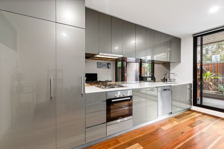 2/88 Dow Street, Port Melbourne VIC 3207 - Apartment For Rent | Domain - Photo 3