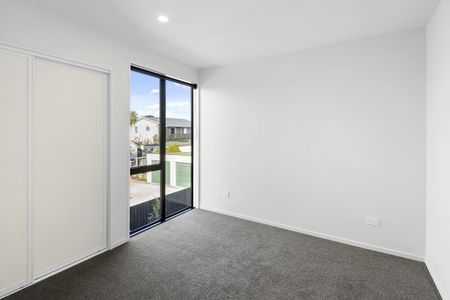 404 Armagh Street, Linwood - Photo 5