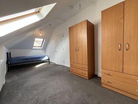 4 bedroom apartment to rent - Photo 5