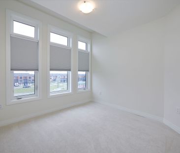 For Lease - 9 Cherry Hill Lane, Barrie, Ontario - Photo 4