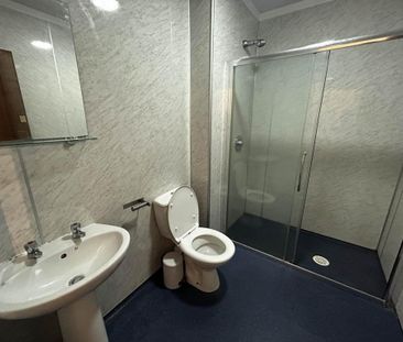 3 bedroom flat to rent - Photo 5