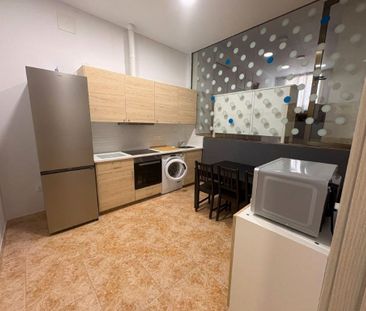 Piso de alquiler en Carrer D'enric Arderiu, Balàfia - Photo 5