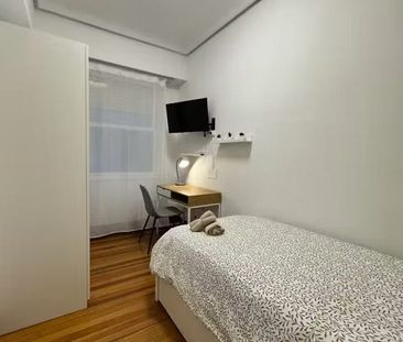 Diego Lopez Haroko Kale Nagusia, Bilbao, Basque Country 48009 - Photo 3