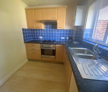 2 bedroom terraced house to rent - Photo 5