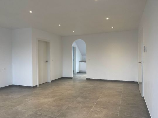Appartement met 2 slaapkamers, Koersel centrum - Photo 1