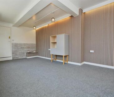 Property to rent - Photo 3