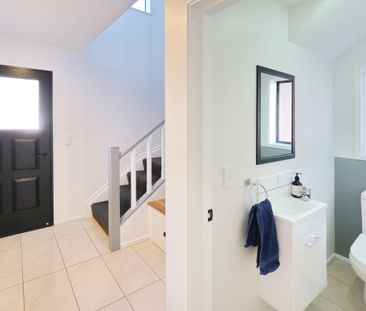 Fully Furnished Jewel in Prime City Location - Photo 1