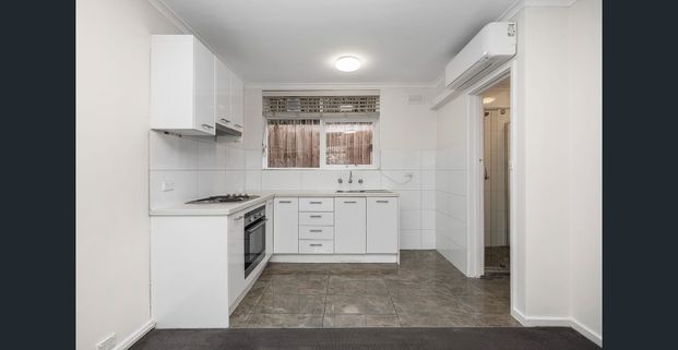 LOW MAINTENANCE LIVING! - Photo 1