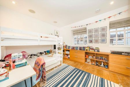 4 bedroom terraced house to rent - Photo 3