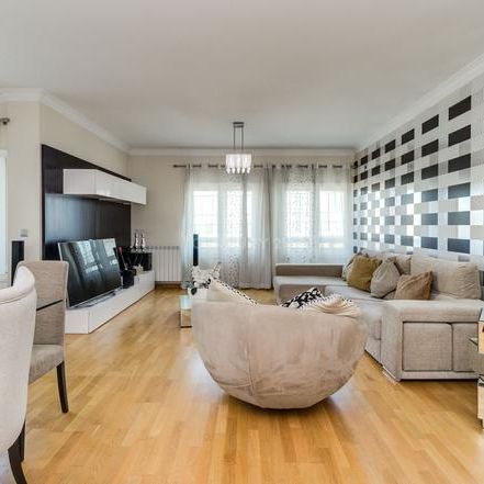Apartamento T4 - Photo 1