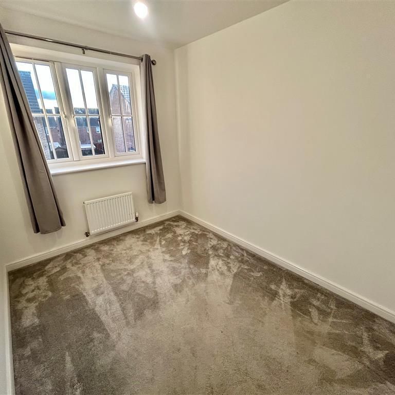 Meridian Close - Photo 1