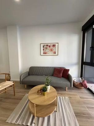 Carrer d'Hipòlit Rovira, Valencia, Valencian Community 46015 - Photo 1