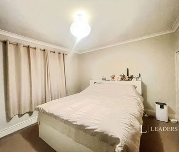 2 bedroom house to rent Osborne Road North, Southampton, SO17 - Photo 4
