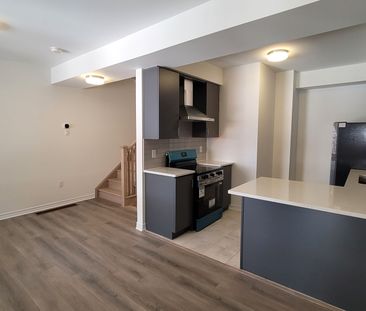 For Lease - 29 Thornbird Crescent, Brampton, Ontario - Photo 6