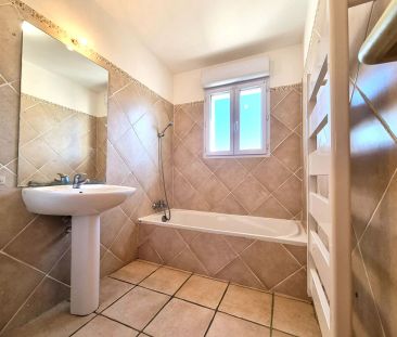 Location : appartement F3 (60 m²) à BORGO - Photo 4