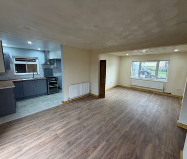 Heol Dewi Sant, Penllergaer, SWANSEA - Photo 1