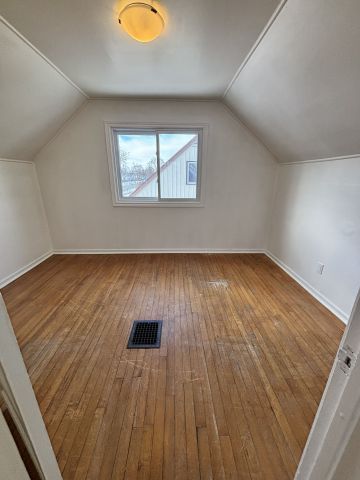 For Lease - 638 Mckellar Street, Peterborough, Ontario - Photo 4