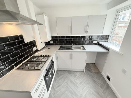 2 bedroom house to rent - Photo 3