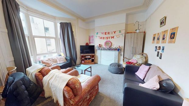 4 bedroom maisonette to rent - Photo 1