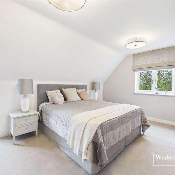 Freshers Grove, Earley, Reading, RG6 - Photo 1