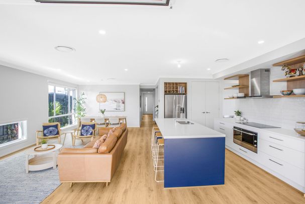 Fully Furnished Coastal Dream in Award Winning Estate! 7 Month Lease Available!! - Photo 1