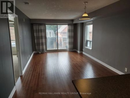 313 - 429 SOMERSET STREET W - Photo 2