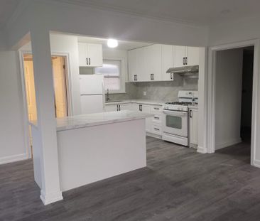 For Lease - 271 Conestoga Avenue, Richmond Hill, Ontario - Photo 1