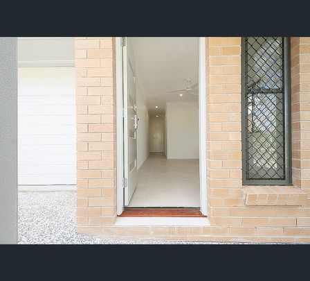 90 Brentford Road, Richlands, Qld 4077 - Photo 1