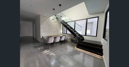 Luxury fully furnished waterfront Dreamhome - Photo 5