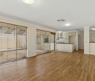 Multi-Generational Living at Its Best – River & Parkside Location - Photo 3