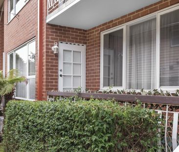 TWO BEDROOM BEAUTY IN SOUGHT AFTER LOCATION - Photo 2
