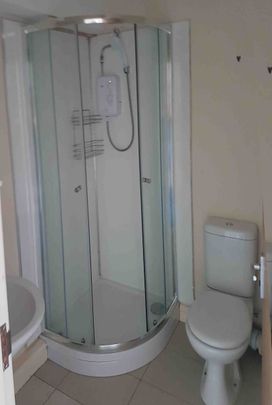 6 bedroom house share to rent - Photo 1