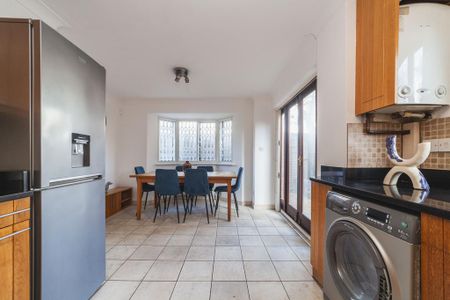 2 bedroom terraced house to rent - Photo 4