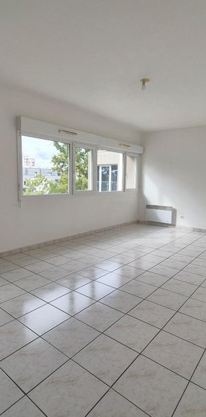 Location Appartement 1 pièce 38m² TOURS 37200 - Photo 1