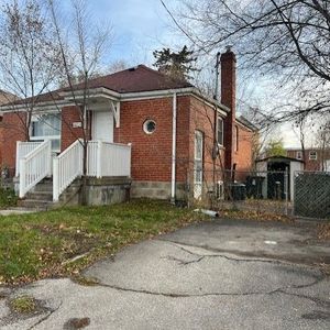 For Lease - 223 Harlandale Avenue, Toronto, Ontario - Photo 2