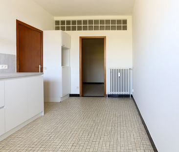 Ruim, karaktervol appartement centrum Beveren - Photo 2