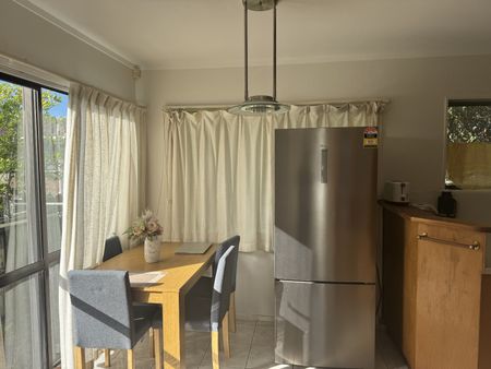 46 Hutchinsons Road, Bucklands Beach, Auckland 2012 - Photo 3