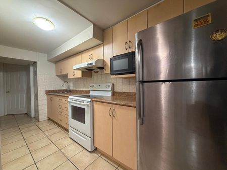 For Lease - 45 Nottingham Crescent, Brampton, Ontario - Photo 4