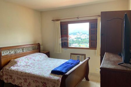 Locação de Casa 4 Quartos 3 suites no Condomínio Gramado - Taquara, 428 m² - Foto 2