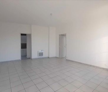 Location Appartement 2 pièces 54m² NIMES 30000 - Photo 5