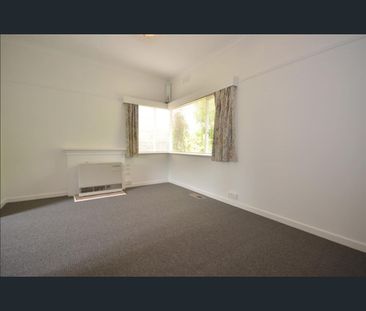 8 Muir Crescent, Newington, Vic 3350 - Photo 4