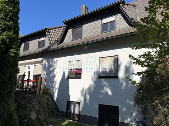 Souterrainwohnung in Heroldsbach mit viel Tageslicht und Gartenanteil, Ortsrandlage - Photo 1