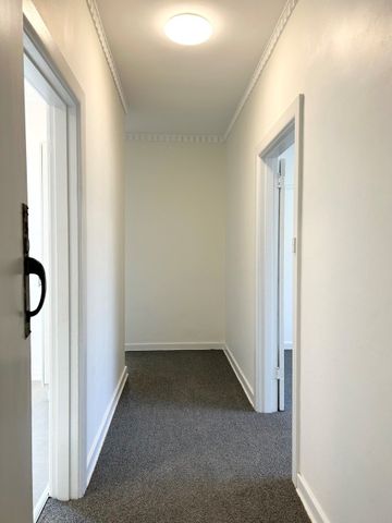 Spacious living - water usage included! - Photo 3