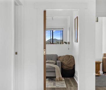 Charming Family Home with Sea Views - Photo 1