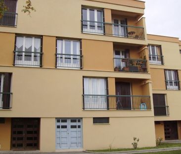 Appartement F3 avec cave et garage à louer à TOURNON SUR RHONE - Photo 4